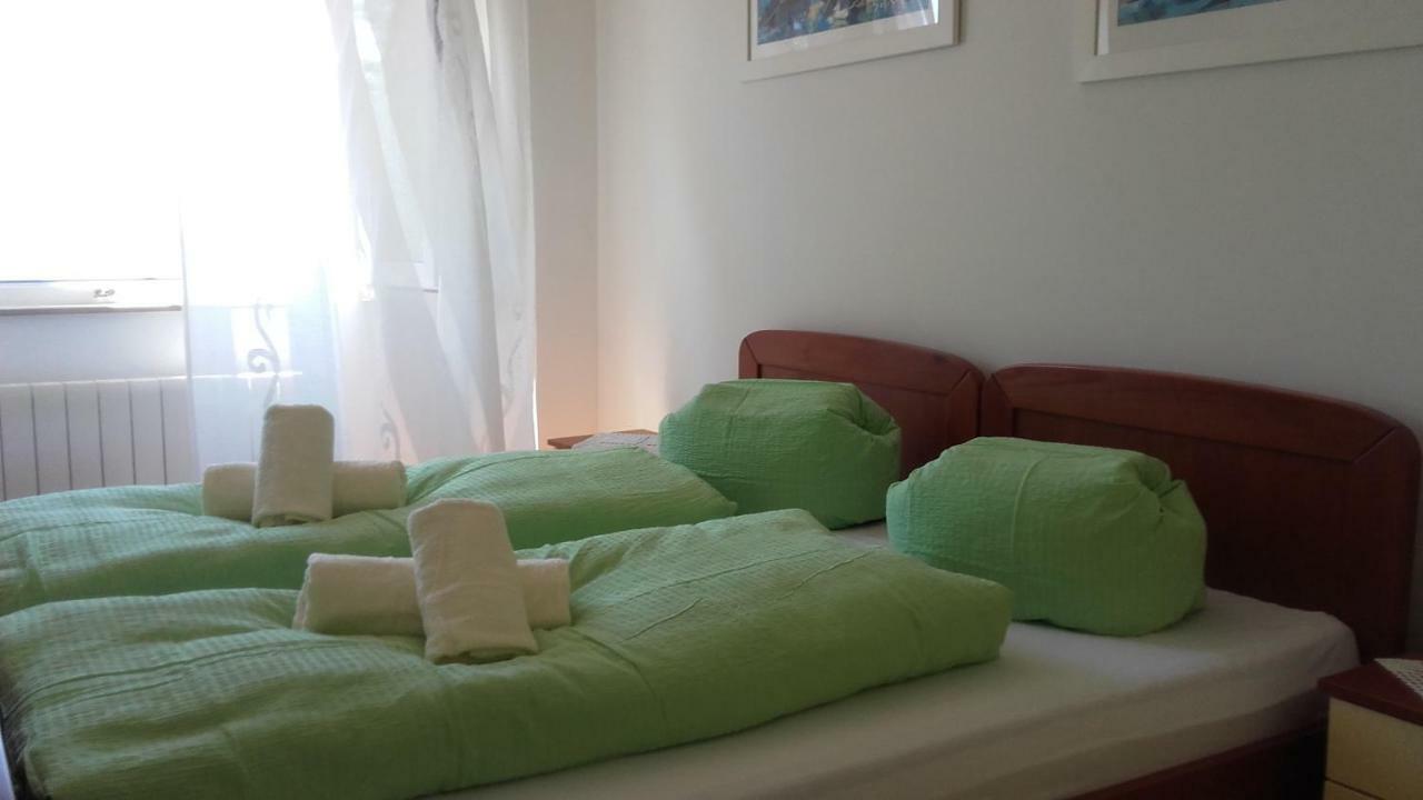 Apartment Bojana Novi Vinodolski Ngoại thất bức ảnh